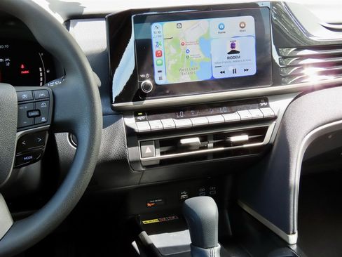 Used 2025 Toyota Camry LE FWD image 18