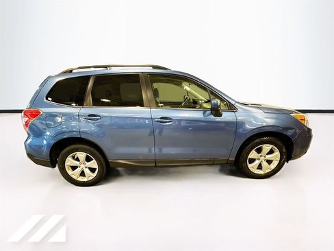 Used 2015 Subaru Forester 2.5i Limited AWD/4WD image 3