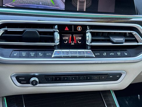 Used 2019 BMW X5 xDrive40i w/ Convenience Package image 25