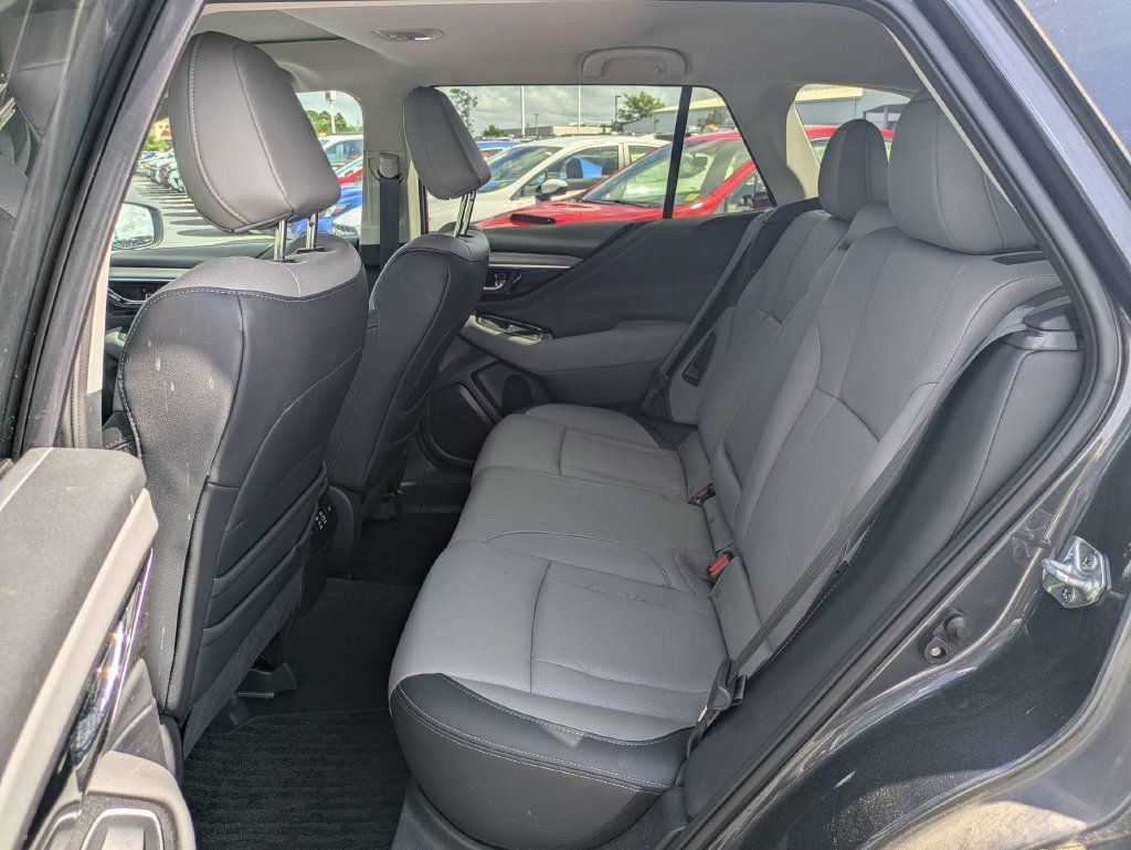Certified 2024 Subaru Outback Limited AWD/4WD image 16