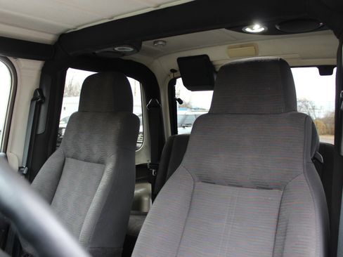 Used 2004 Jeep Wrangler SE w/ Ecco Tire & Wheel Group image 16