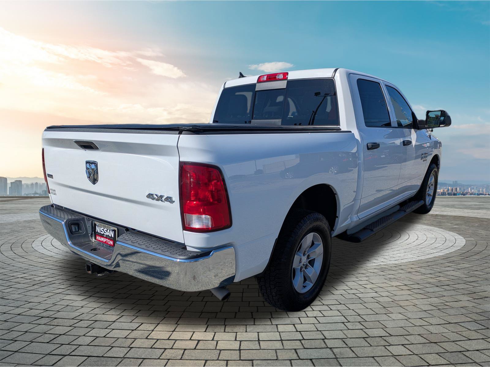 Used 2023 RAM 1500 Classic SLT w/ Trailer & Traction Group AWD/4WD image 5