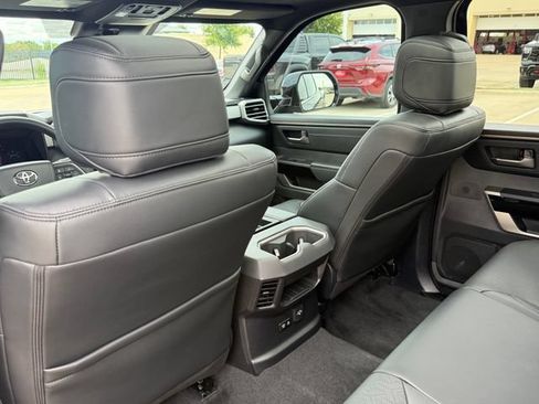 Used 2025 Toyota Tundra Limited AWD/4WD image 24