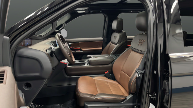 Used 2025 Ford Expedition Max King Ranch AWD/4WD image 9