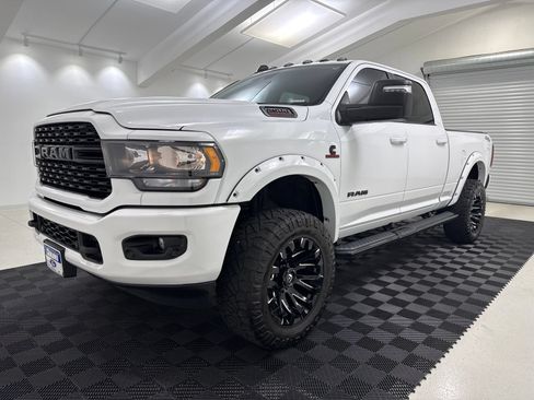 Used 2023 RAM 2500 Big Horn w/ Night Edition AWD/4WD image 3
