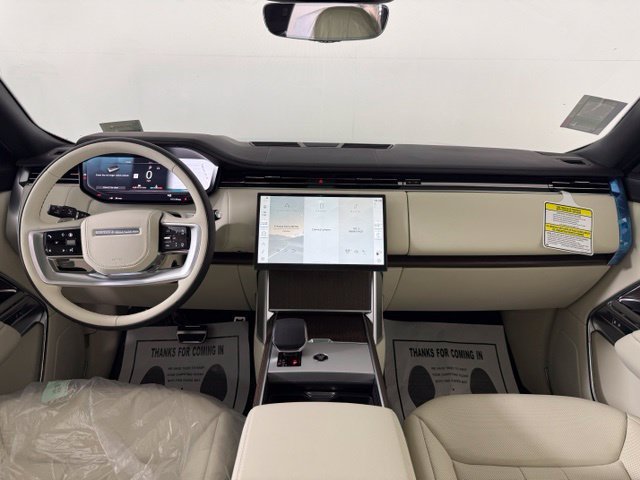 New 2026 Land Rover Range Rover Long Wheelbase SE AWD/4WD image 19