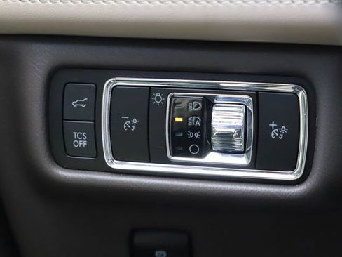 Used 2023 Lincoln Nautilus Reserve w/ Luxury Package AWD/4WD image 39