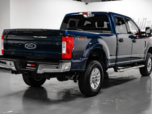 Used 2017 Ford F250 XLT w/ XLT Value Package AWD/4WD image 10