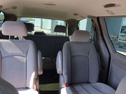 Used 2002 Dodge Grand Caravan Sport image 20