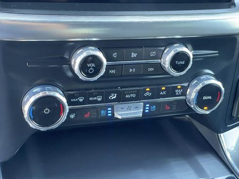 Used 2023 Ford F150 Lariat w/ FX4 Off-Road Package image 15