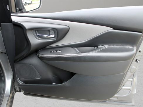 Used 2023 Nissan Murano SL w/ SL Moonroof Package image 31