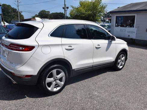 Used 2018 Lincoln MKC Premiere FWD image 5