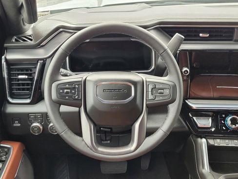 New 2026 GMC Sierra 2500 Denali Ultimate w/ Max Trailering Package image 9
