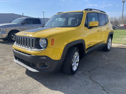 Used 2016 Jeep Renegade Latitude w/ Cold Weather Group