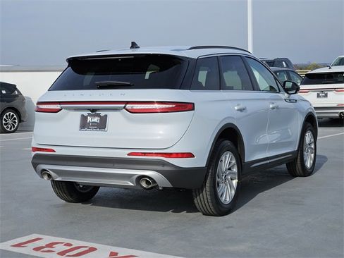 New 2026 Lincoln Corsair Premiere image 7