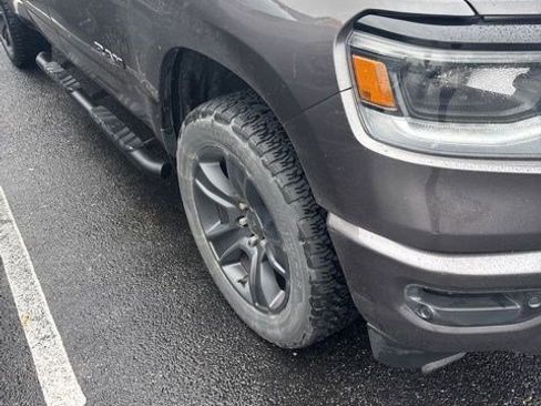 Used 2021 RAM 1500 Big Horn AWD/4WD image 3