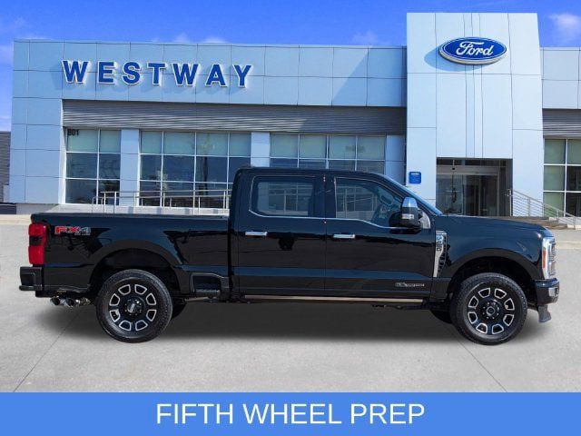 Used 2023 Ford F250 Platinum AWD/4WD image 2