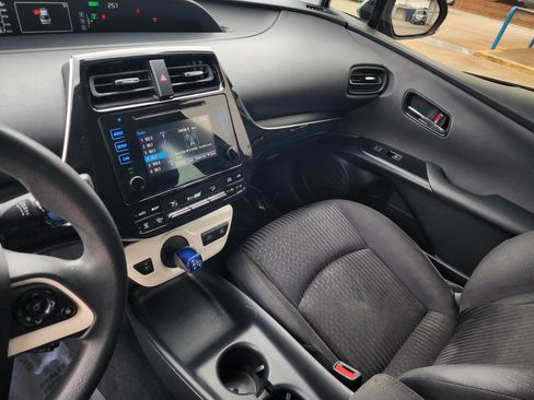 Used 2016 Toyota Prius Two image 15