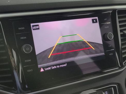 Used 2023 Volkswagen Atlas Cross Sport SE image 14