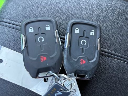 Used 2023 GMC Terrain SLE FWD image 20