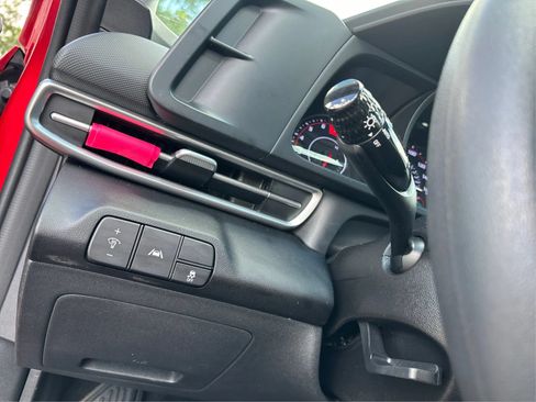 Used 2021 Hyundai Elantra SEL FWD image 18