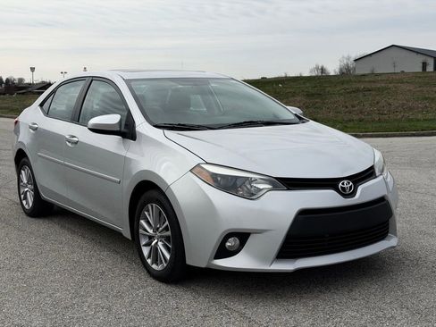 Used 2014 Toyota Corolla LE image 30