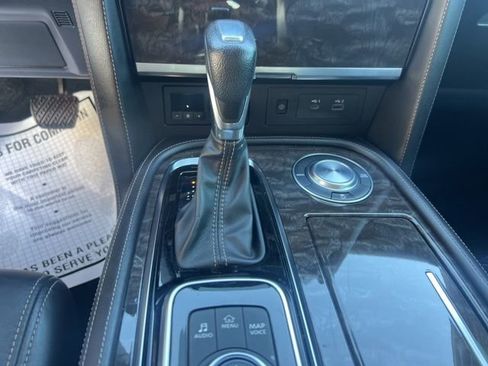 Used 2023 Nissan Armada Platinum w/ Captain's Chairs Package RWD image 23