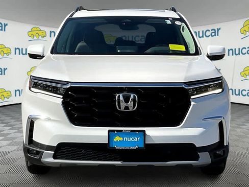 New 2025 Honda Pilot Elite image 3