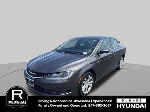 Used 2017 Chrysler 200 LX FWD image 4