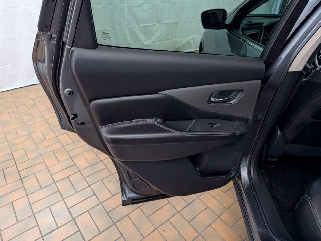 Used 2020 Nissan Murano SL w/ Moonroof Package AWD/4WD image 21