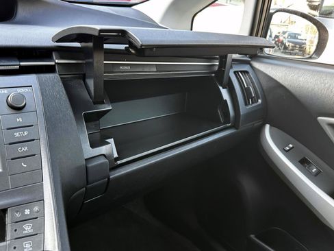 Used 2012 Toyota Prius Two FWD image 27