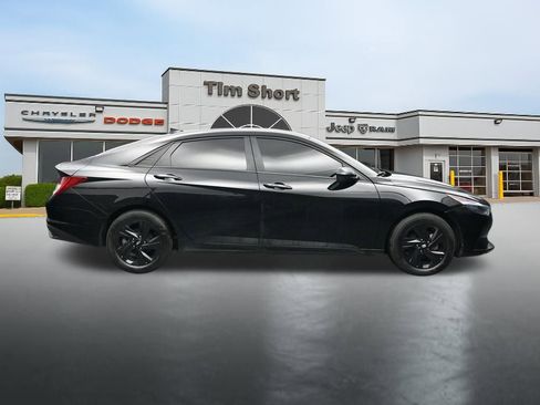 Used 2023 Hyundai Elantra Blue FWD image 6