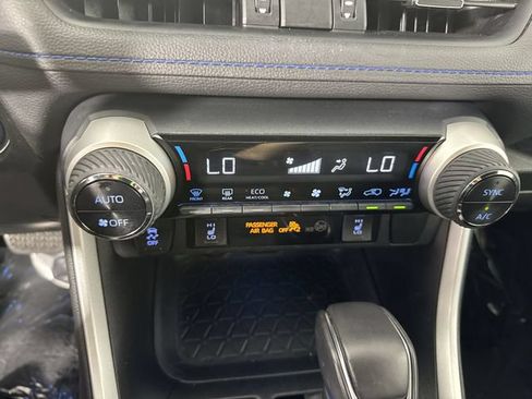 Used 2020 Toyota RAV4 XSE w/ XSE Grade Weather Package AWD/4WD image 10