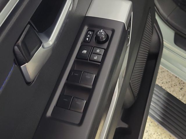 Used 2025 Toyota Sequoia Platinum AWD/4WD image 24