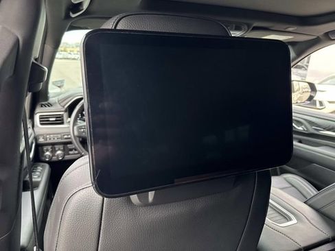 Used 2022 GMC Yukon XL Denali w/ Denali Ultimate Package image 19