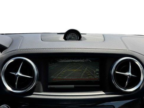 Used 2016 Mercedes-Benz SL 400 image 32