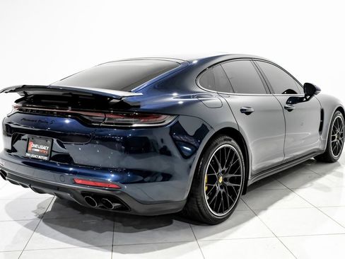 Used 2022 Porsche Panamera Turbo S image 4
