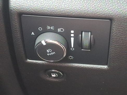Used 2021 Jeep Grand Cherokee High Altitude AWD/4WD image 27
