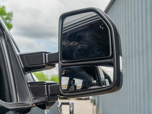 Used 2020 Ford F250 Platinum w/ Tremor Off-Road Package image 13