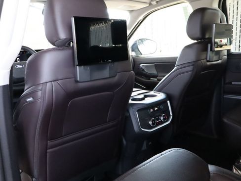 New 2027 Ford Expedition Platinum AWD/4WD image 38