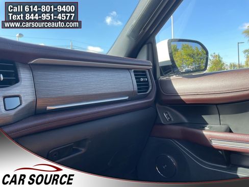 Used 2022 Ford Expedition Max Limited image 23