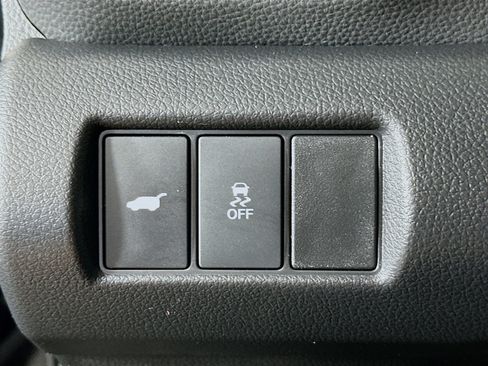Used 2025 Honda Pilot EX-L image 17