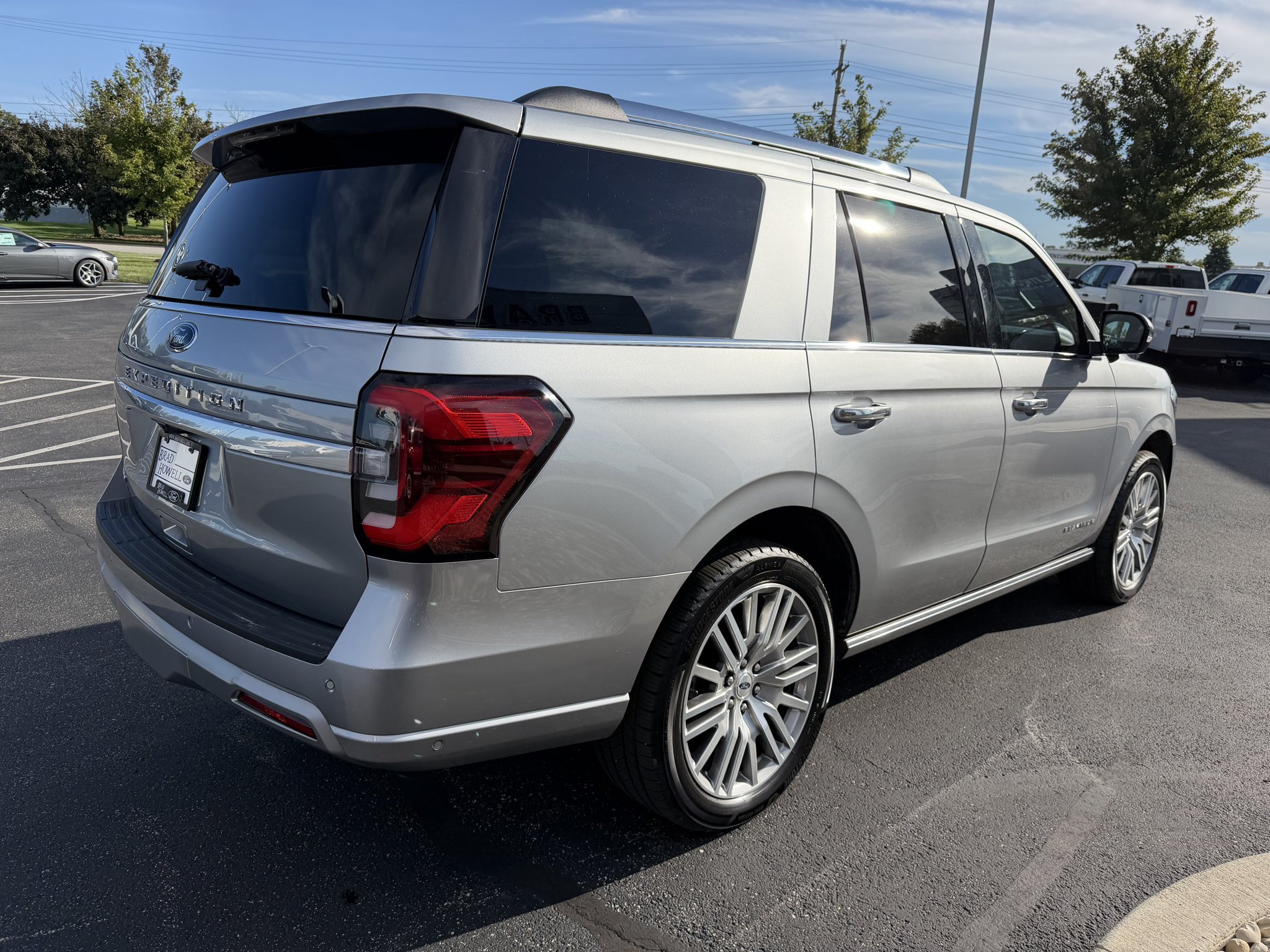 Used 2024 Ford Expedition Platinum AWD/4WD image 6
