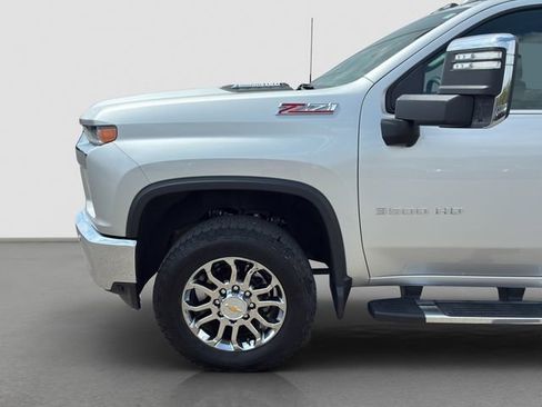 Used 2023 Chevrolet Silverado 3500 LTZ w/ LTZ Premium Package image 27