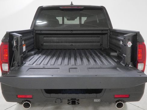New 2026 Honda Ridgeline Black Edition image 10