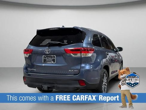 Used 2019 Toyota Highlander XLE AWD/4WD image 4
