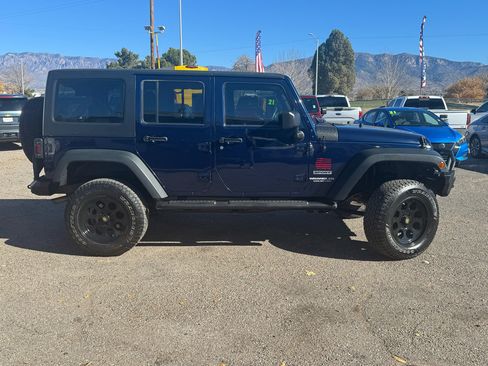 Used 2013 Jeep Wrangler Unlimited Sport image 8
