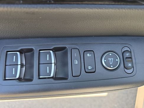 Used 2023 Honda CR-V EX-L image 29