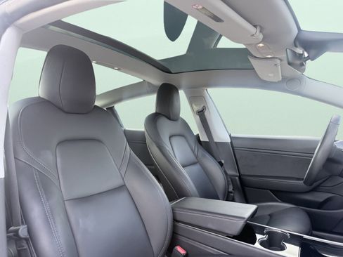 Used 2020 Tesla Model 3 Long Range image 46