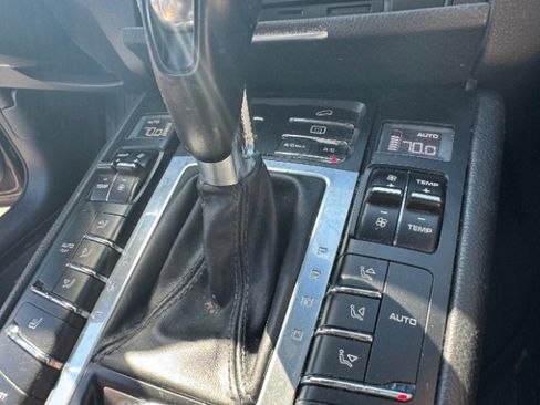 Used 2017 Porsche Macan S image 35